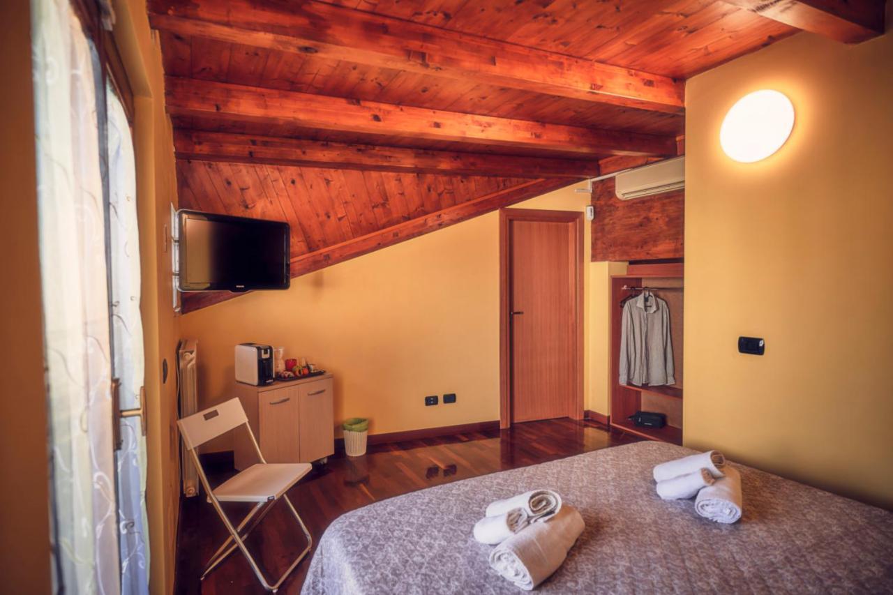 Travelershome Ciampino Suite Exterior foto