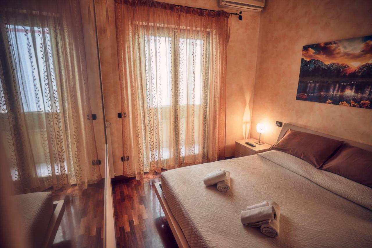 Travelershome Ciampino Suite Exterior foto