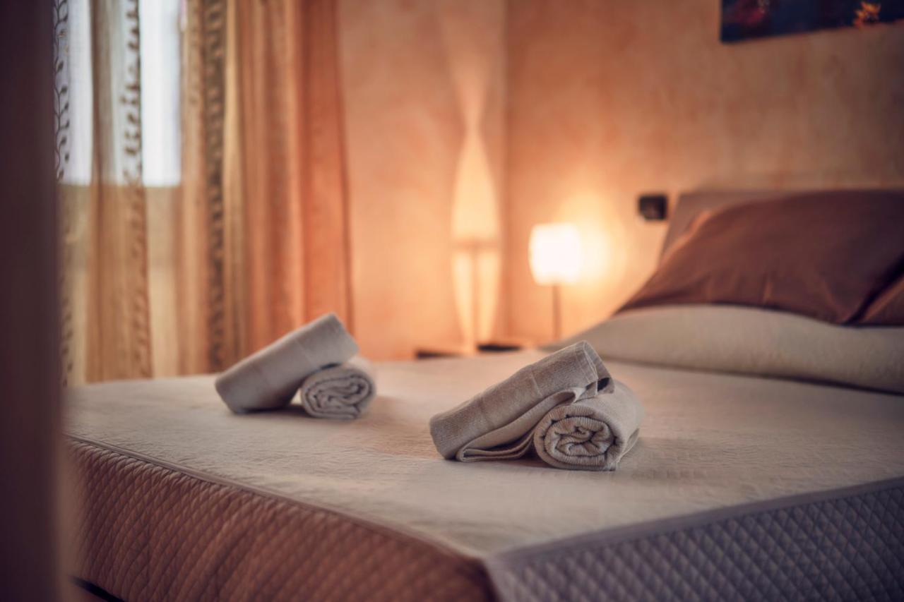Travelershome Ciampino Suite Exterior foto