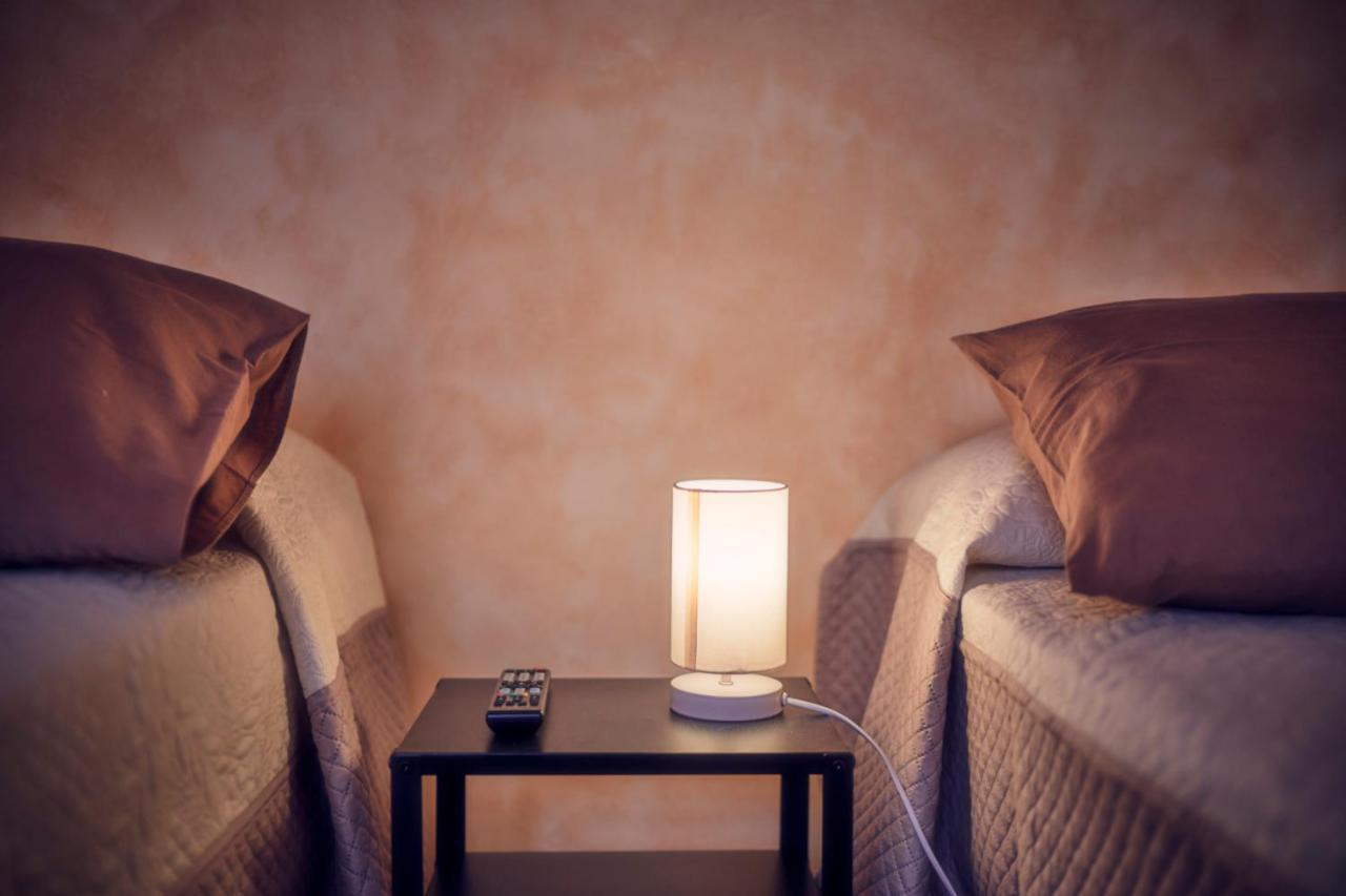 Travelershome Ciampino Suite Exterior foto