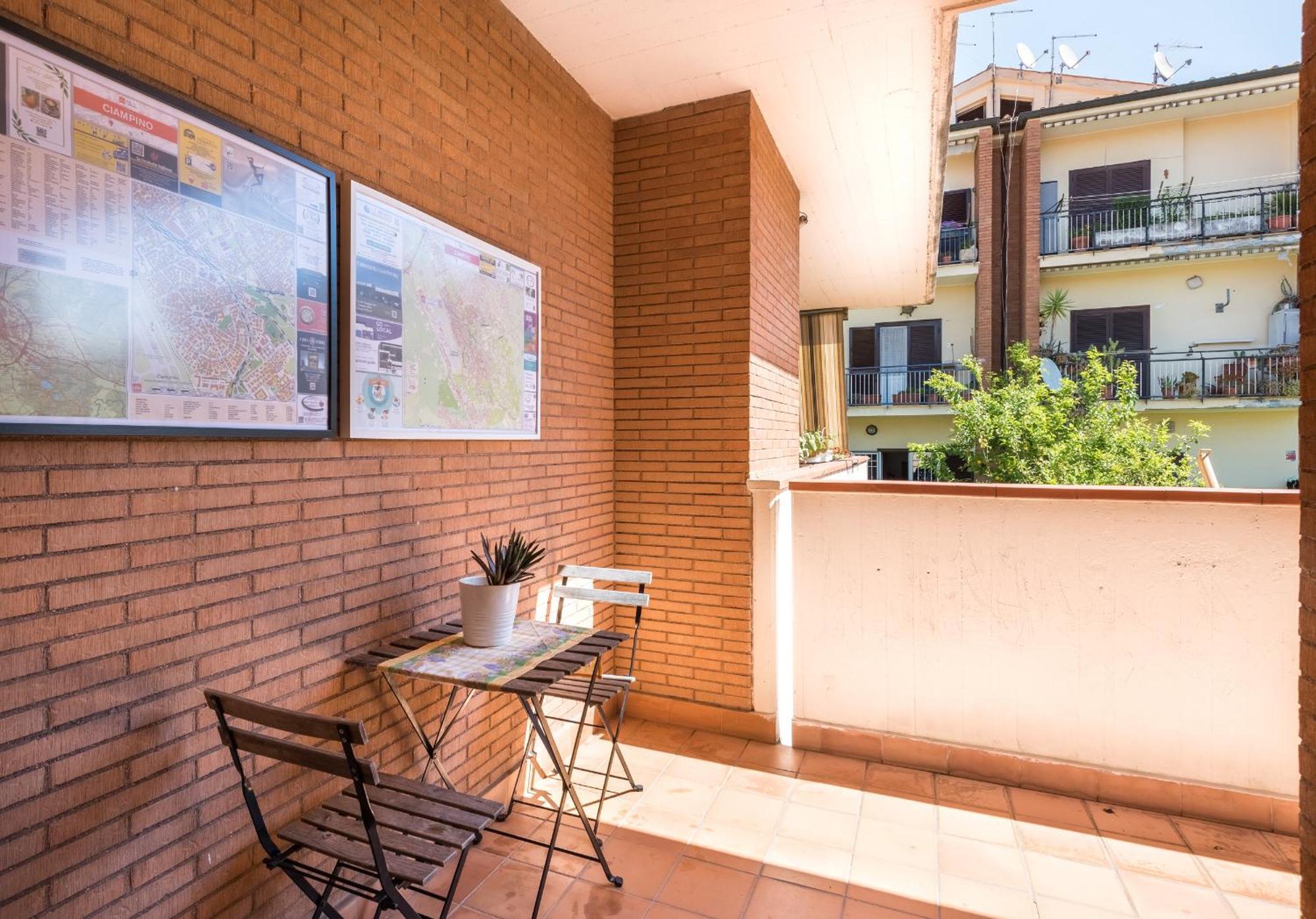 Travelershome Ciampino Suite Exterior foto
